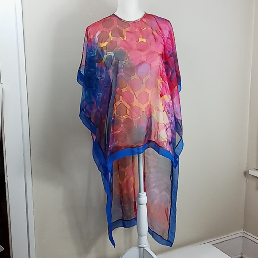 Analili Colorful Shear Top